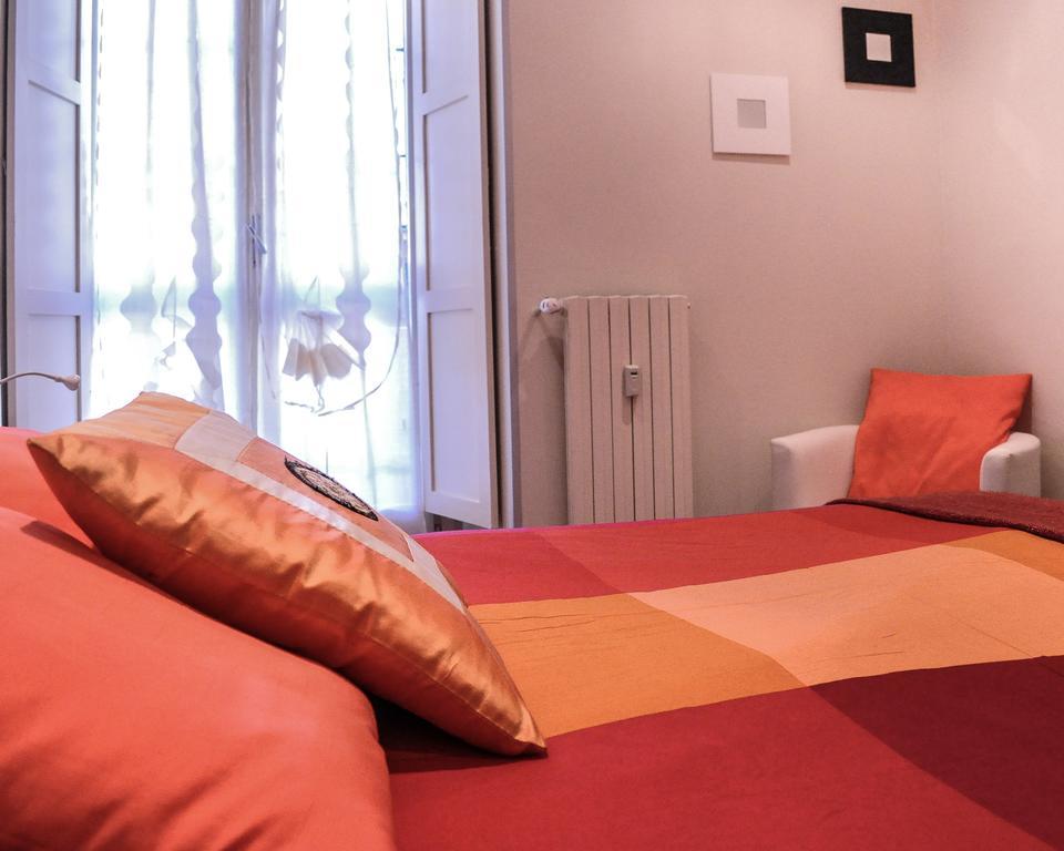 Blu Magenta - A Due Passi Da Porta Nuova Apartamento Turín Exterior foto
